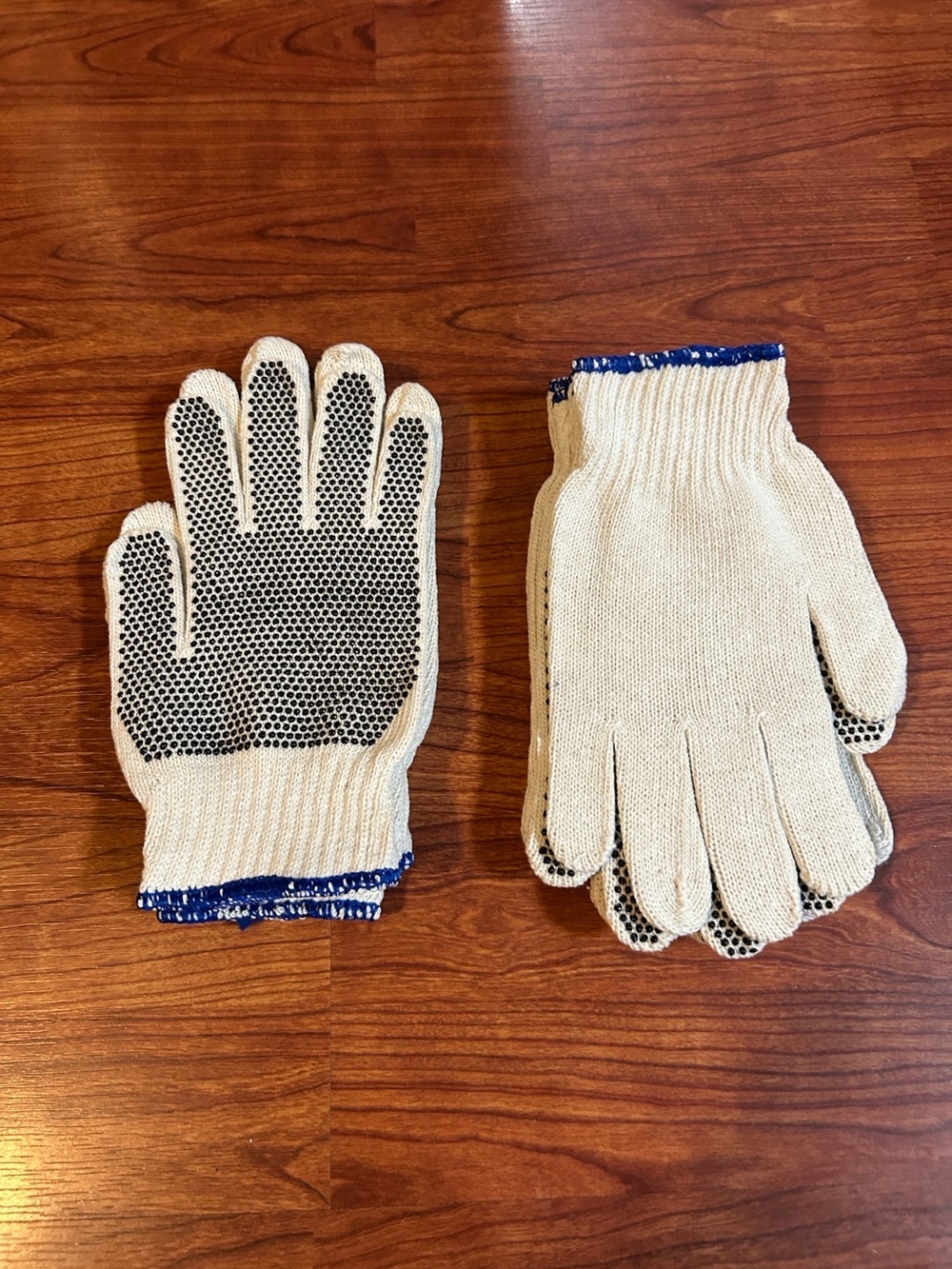 Bundle of 6 pairs Cloth Gloves